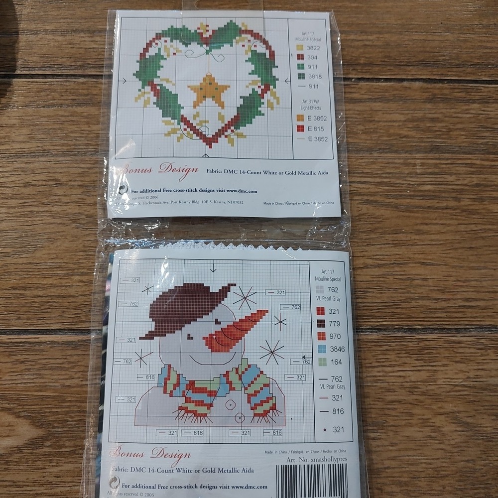 Holiday Mini Collection Cross Stitch Mini Kit Lot Of 3 Angel Present Holly 2006 - Picture 4 of 9